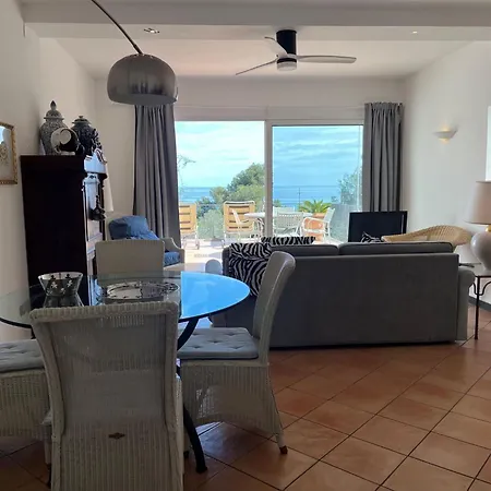 Junges Haus' Mit Wasserblick By Interhome * דיאנו מרינה